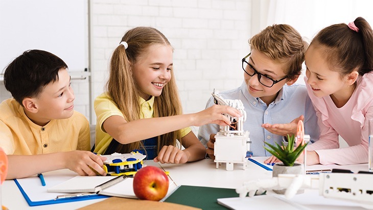 STEM punks online school holiday program