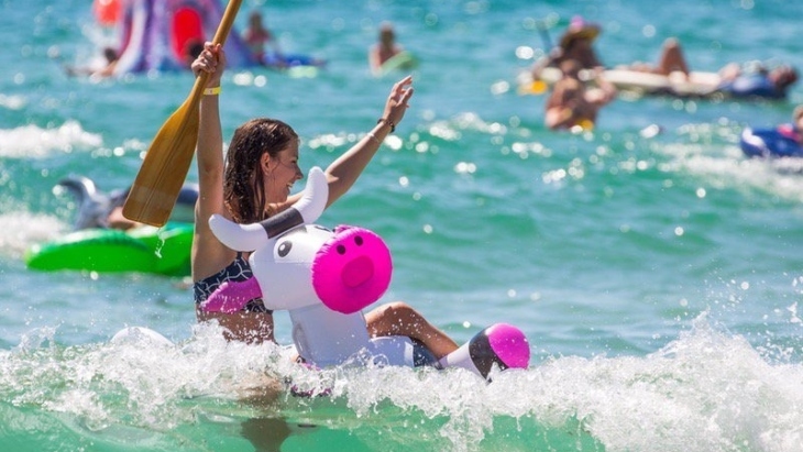 Inflatable boat race Huskisson