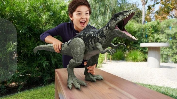 Jurassic Dinosaur Giant Figure