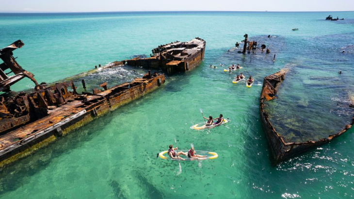 Moreton Island Day Tour From Brisbane with Kayaking and Snorkelling