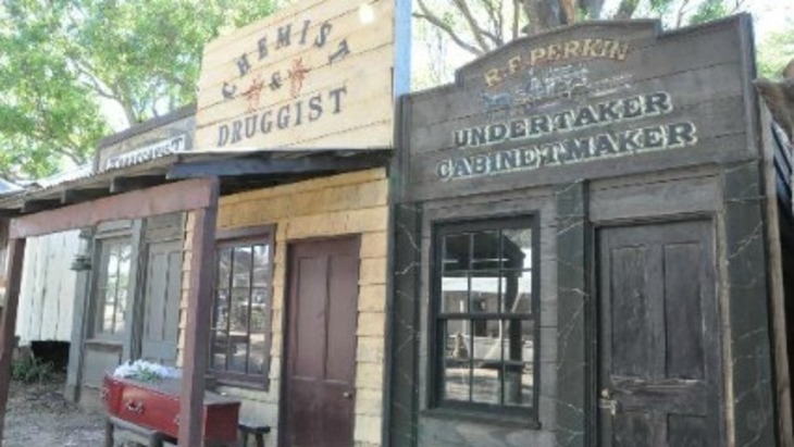 Australiana pioneer village main street1